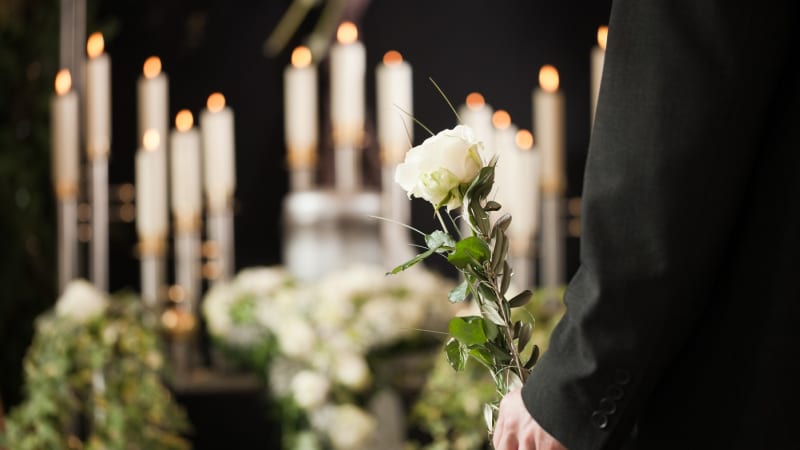 Zemřel významný bojovník s korupcí. Jiří Vlach přežil pád letadla i srážku s kamionem 