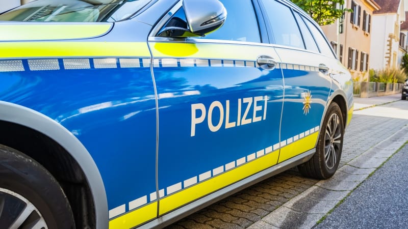 Hrůzný nález poblíž Stuttgartu: U dětského hřiště se týdny rozkládalo tělo ukryté v kufru