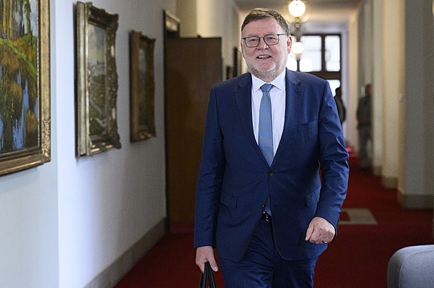 Návrh rozpočtu je jako cedník, kritizuje Schillerová. Najdeme rovnováhu, říká Fiala