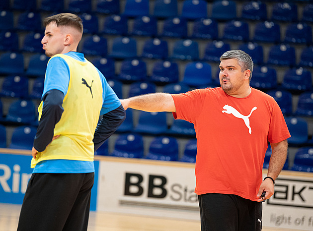 Registračka zůstala v Srbsku. Nový trenér nováčkům ze Zlína na hřišti nepomůže