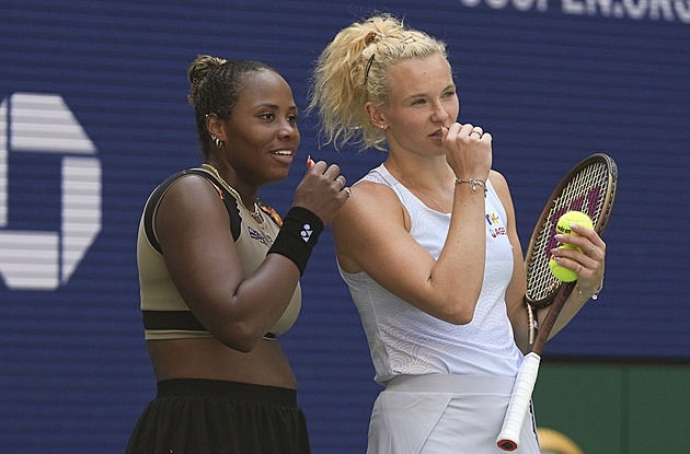 Siniaková má s Townsendovou jistý tenisový Turnaj mistryň ve čtyřhře