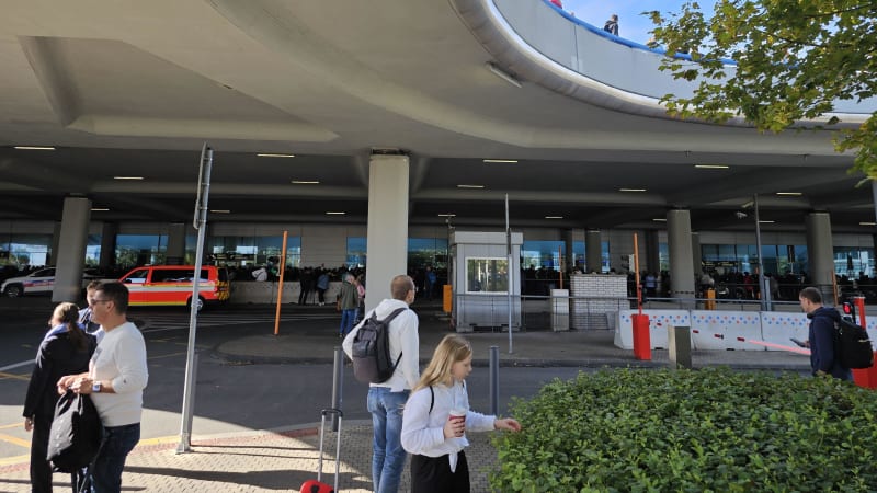 Poplach na pražském letišti: Proběhla i evakuace. Někdo omylem zmáčkl nouzové tlačítko