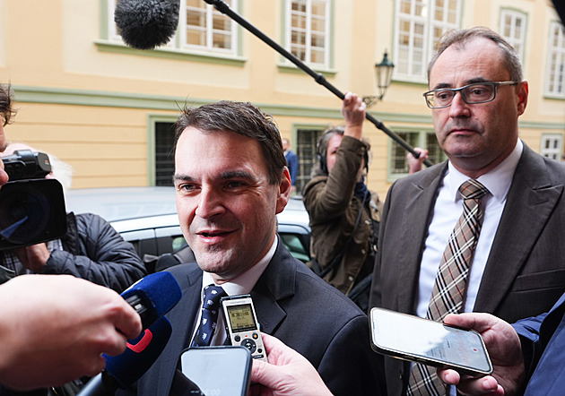 Chceme vyměnit vládu, to má prioritu, říká Okamura, proč couvl u referenda