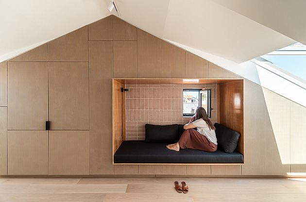 Zázrak radikální proměny. Z děsivého podkroví je díky nápadům parádní bydlení