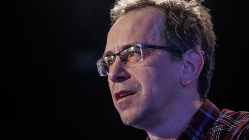 Stulík: Kyjevu hrozí bankrot a zhroucení obrany. Peníze z ruských aktiv by mu daly tři roky