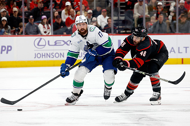 Hronka vyřadila ruská zákeřnost. Agent soptil a obul se do NHL: Liga otřesů mozku