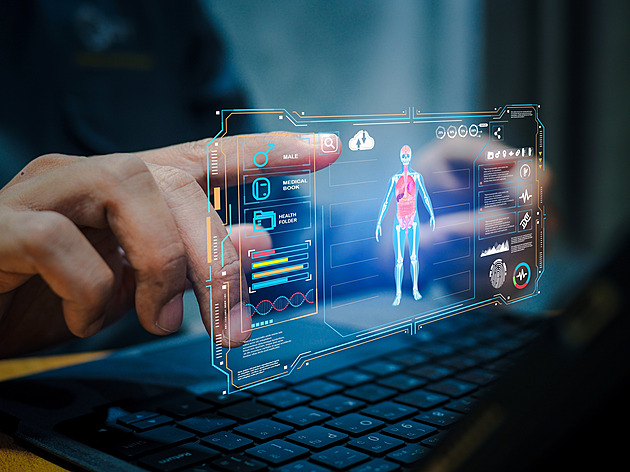 Díky AI budeme chorobám předcházet, říká expert. Ve vývoji vidí roli i pro Česko