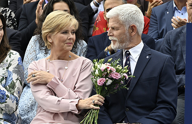 Uvidí zahájení, snowboard i rychlobruslení. Pavel s manželkou míří na hry do Milána