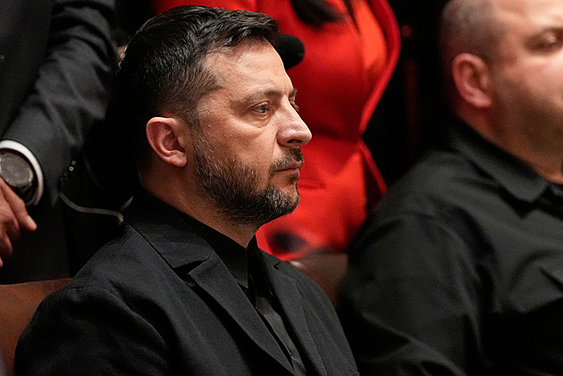Olympiáda nemá jít na ruku agresorovi. Zelenskyj udělil skeletonistovi řád
