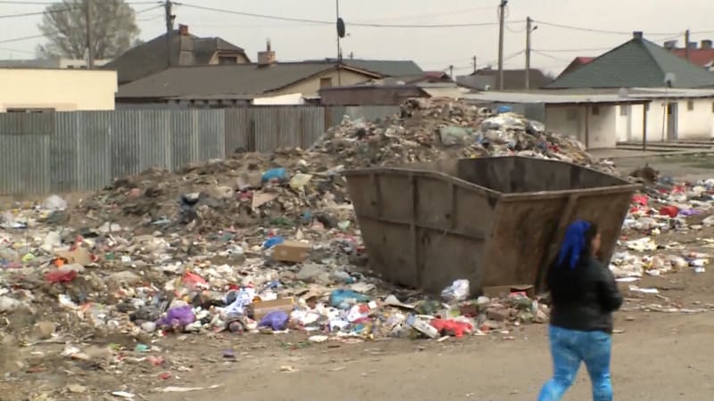 Místo, kde je úspěchem přežít. Ve slovenských osadách mají pro tisíce lidí jen jednu pumpu