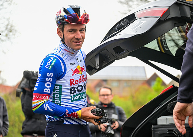 Nepojedeš doma, nepustíme tě na Tour. Belgická federace pohrozila Evenepoelovi